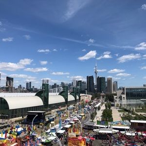 Meet your Posher, Noelle